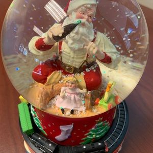 Vintage Coca Cola Musical Snow Globe